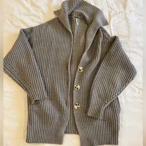 Free people oversized cardigan. Gray. Size XS (runs big).